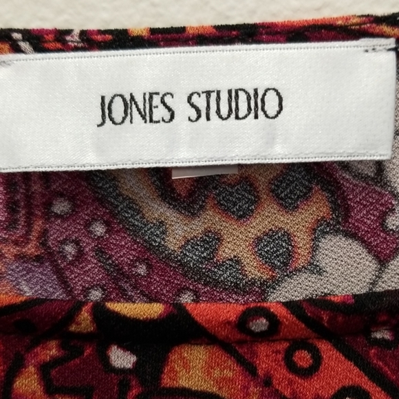 Bundle 3/$20 Jones Studio top EUC - Picture 4 of 5